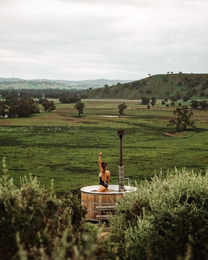 Off Grid Hot Tub → Kimo Estate Gundagai Hot Tub with views