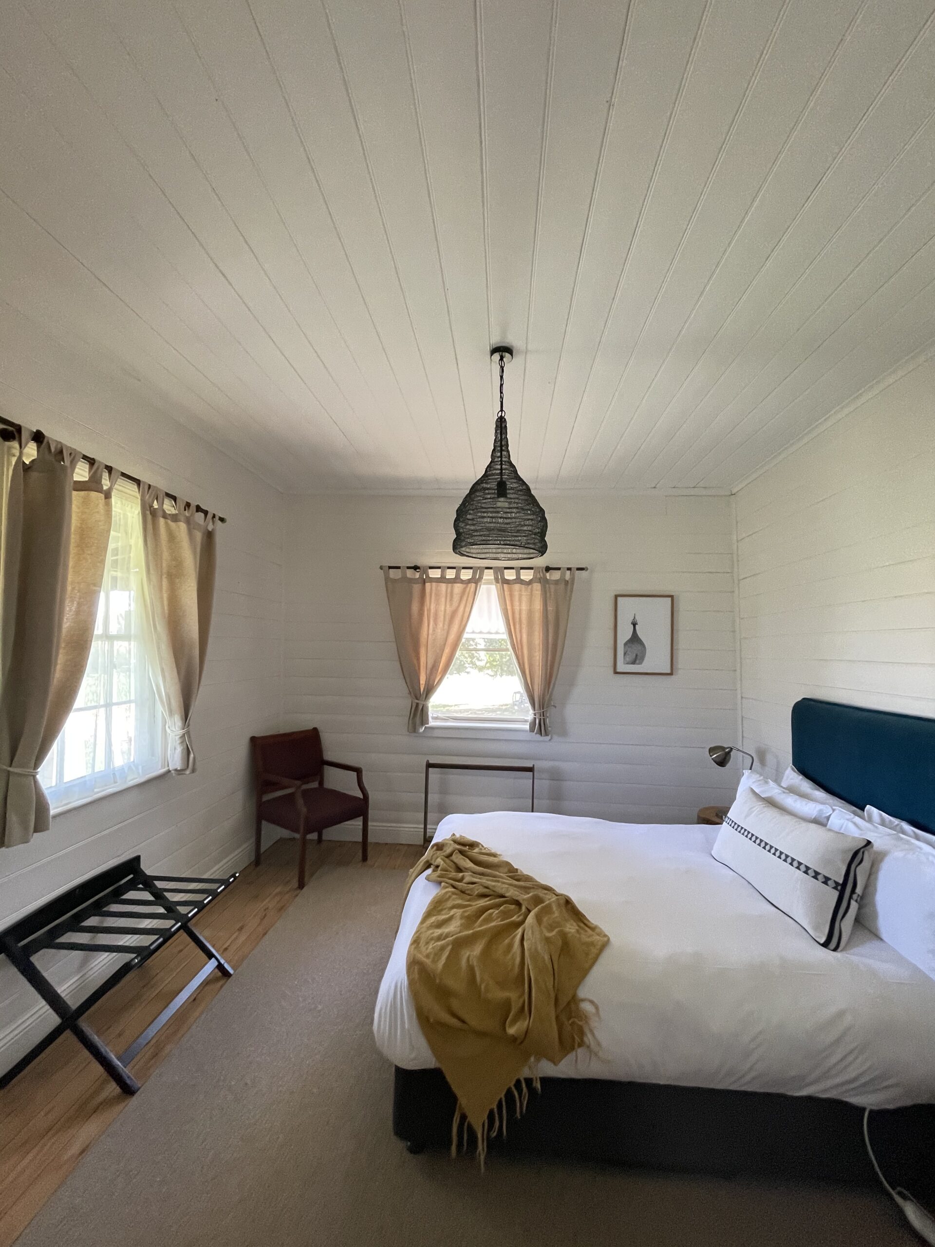 Daleys cottage farm stay cottage bedroom