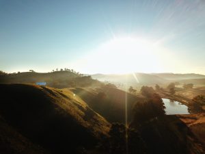 amazing drop-off below Fergo's ecohut at Kimo Estate. sitting high above the valley floor presenting a stunning Australian landscape for travellers from Sydney and Melbourne who want to get off-grid